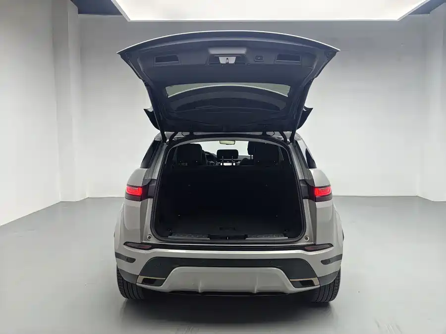 Уси | Range Rover Evoque L 2022, 249 л.с., Спецверсия «Коринфская бронза…, 41 000 км