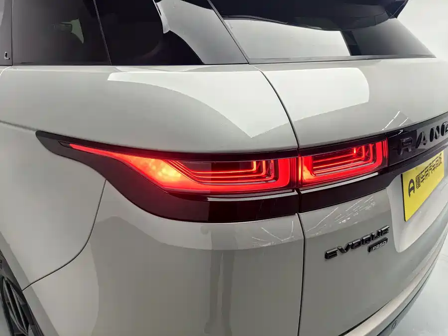 Уси | Range Rover Evoque L 2022, 249 л.с., Спецверсия «Коринфская бронза…, 41 000 км — фото 5