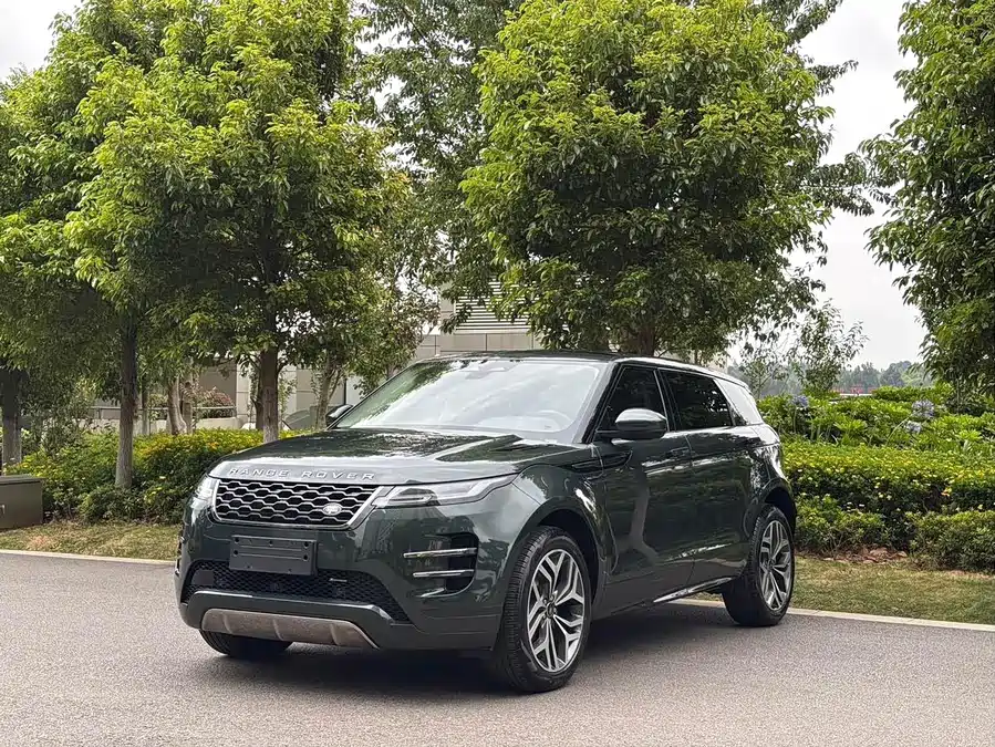 Куньмин | Range Rover Evoque L 2023, 249 л.с., Luxury (2.0T 249HP, Бензин, полный п…