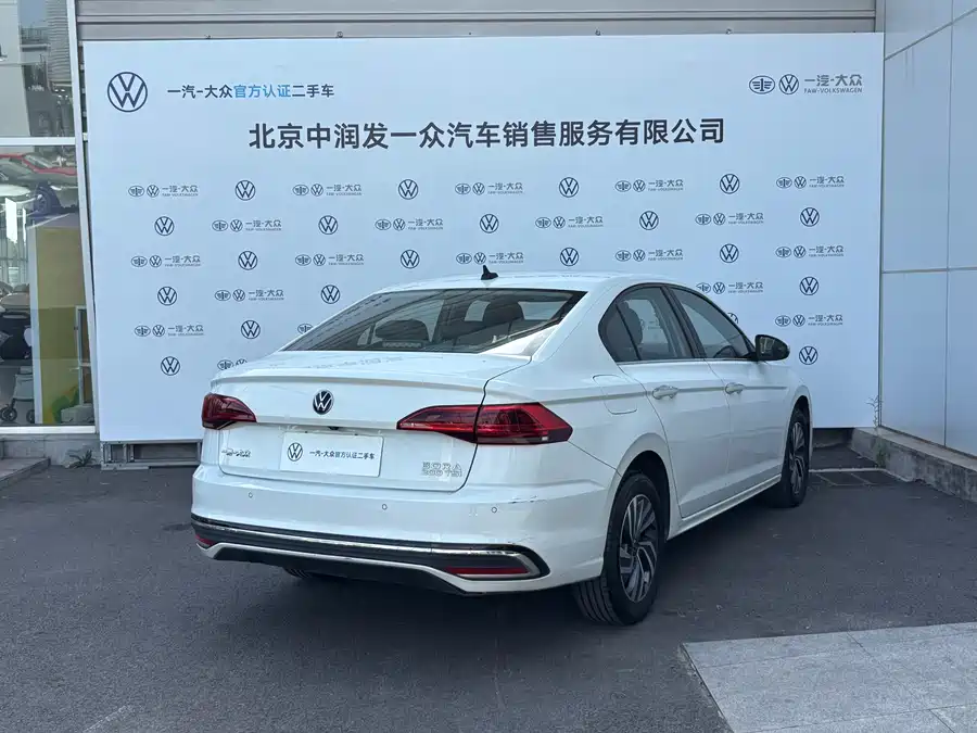 Volkswagen Bora 2023, 200TSI DSG, комплектация Joy Travel