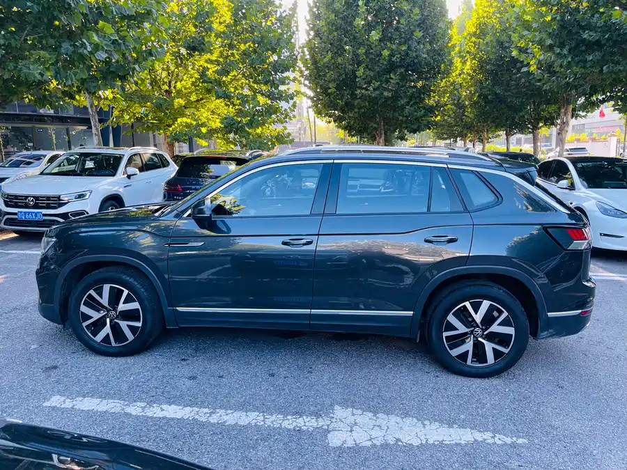 Volkswagen Tayron 2023, 330TSI 2WD Luxury Plus Advanced — фото 3