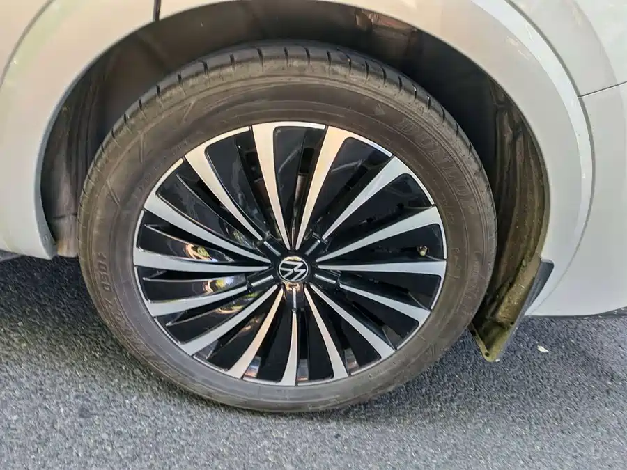 SAIC Volkswagen Viloran 2023, 380TSI Zungui